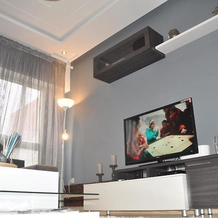 Val Fleuri Apartment With Balcony, Casablanca Bagian luar foto