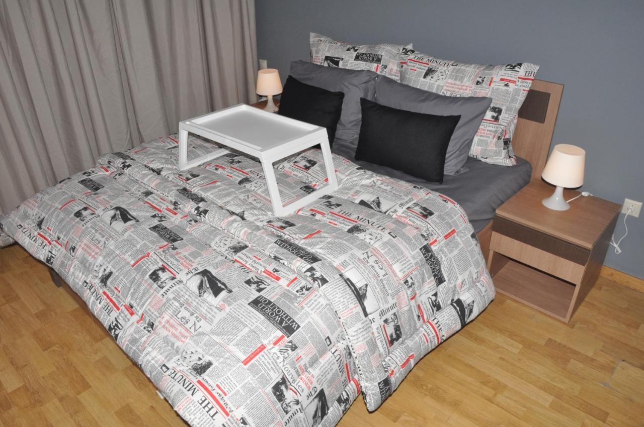 Val Fleuri Apartment With Balcony, Casablanca Bagian luar foto