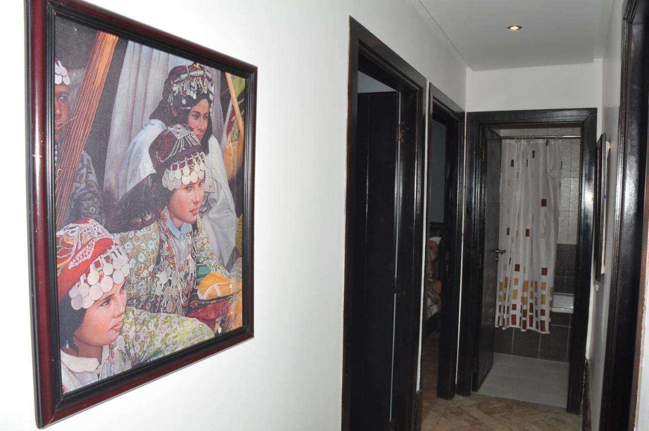 Val Fleuri Apartment With Balcony, Casablanca Bagian luar foto